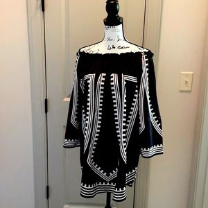 Geometric TUNIC! Worn once.